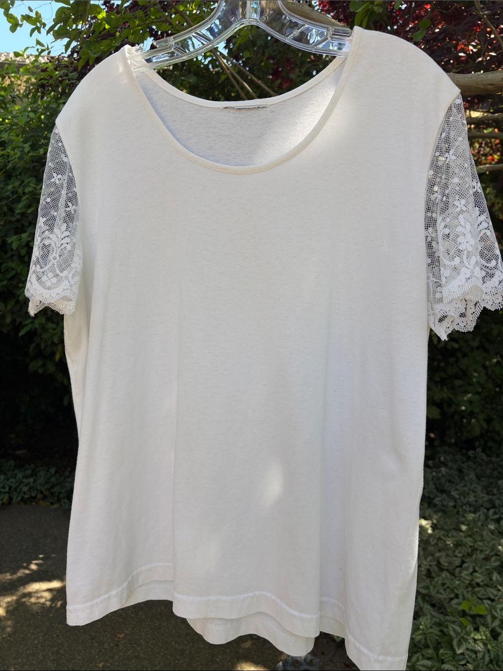 White S/S Lace Sleeve Scoop Neck Top